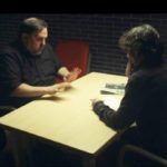 Évole durante su entrevista a Junqueras en la cárcel. (Foto: La Sexta)