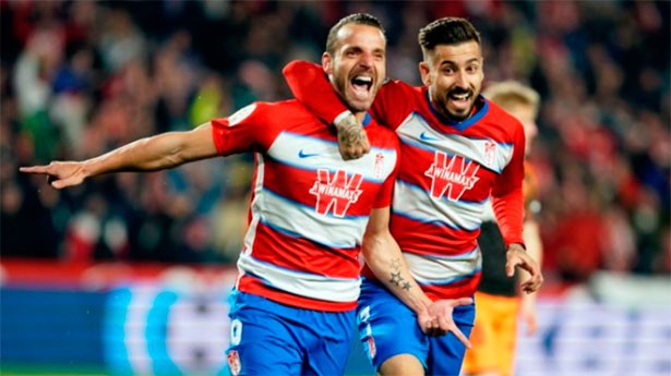 Soldado llevó al Granada al éxtasis. (Foto:  @GranadaCdeF)