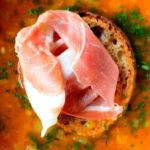 Servido con pan tostado y una loncha de jamón se convierte en un plato contundente. (Foto: Pixabay)
