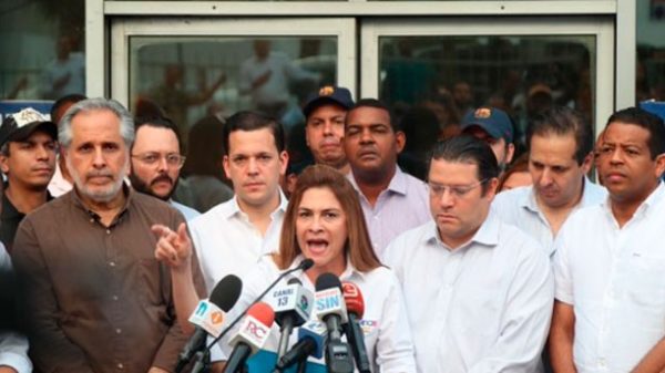 El PRM necesita que el proceso sea diáfano para que muchos de sus candidatos triunfen. (Foto: @CarolinaMejiaG)