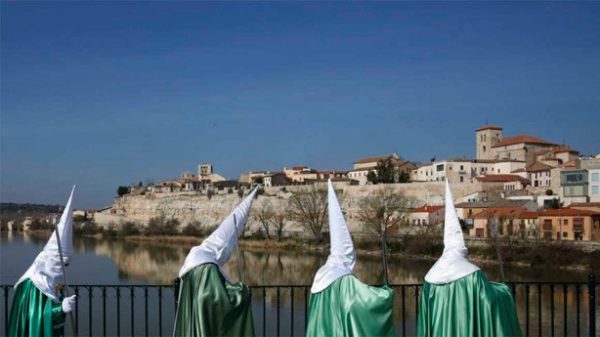 Una Semana Santa insólita con los archivos de la televisión pública. (Foto: RTVE)