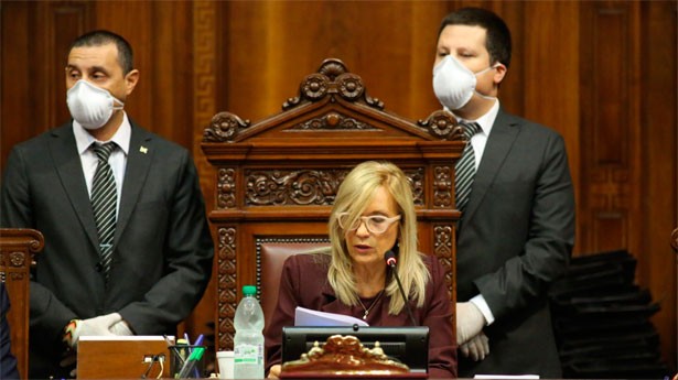 El debate en Montevideo en la Cámara de Senadores. (Foto: )