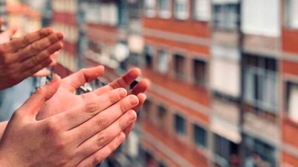 Aplausos de agradecimiento y de esperanza. (Foto: Instagram)