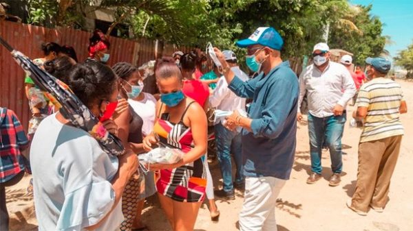 Elecciones marcadas por la pandemia en República Dominicana. (Foto: @SELuisAbinader/Twitter)
