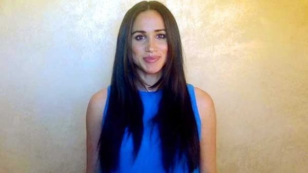 Meghan Markle causa sensación con su nuevo look. (Foto: YouTube)