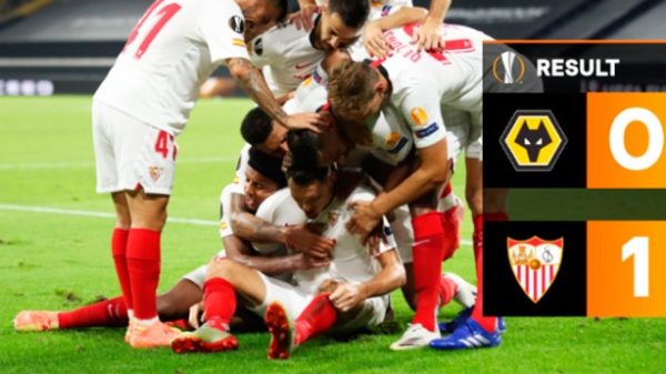 El Sevilla celebra su gol agónico que le da billete a Colonia. (Foto: @EuropaLeague)