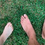 Pisar la hierba con los pies descalzos es un placer. (Foto: EF)