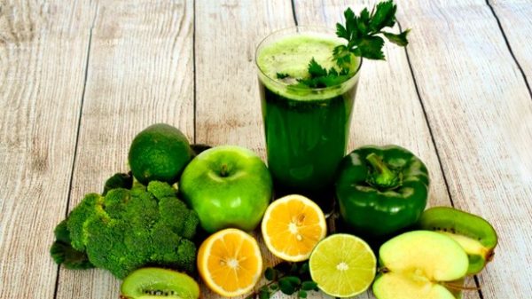 Un smoothie verde sanísimo. (Foto: Pixabay)