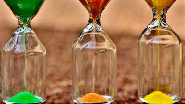 No dejes que el tiempo te controle a tí. (Imagen: Alexas_Fotos)