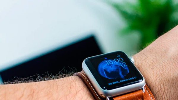 Mi Apple Watch me acaba de felicitar por reducir mi tiempo en pantalla. (Photo by Tamas Katona on Unsplash)