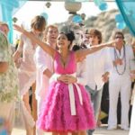 Tres bodas de más