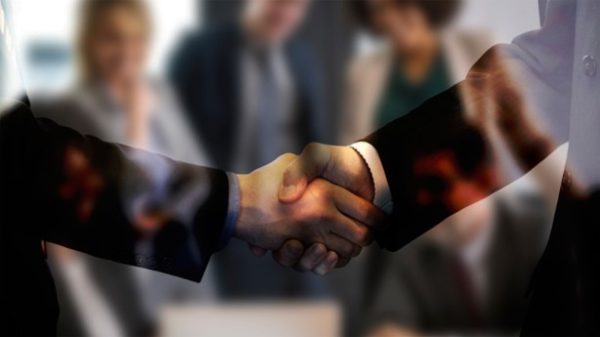 El sistema de partidos políticos en un hilo. (Foto: Geralt/Pixabay)