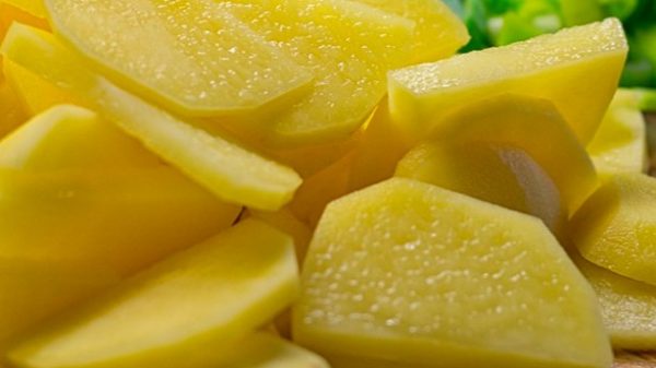 Lonchas de patata para un plato rico y económico. (Foto: k_newman/Pixabay)