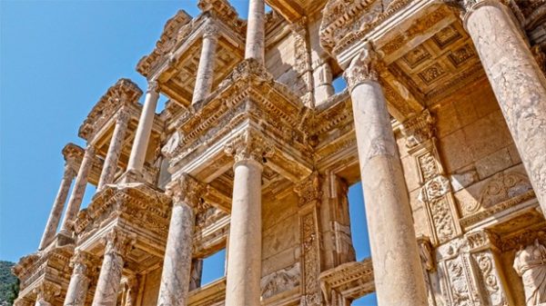 El 27 de marzo se celebra el Día Mundial del Teatro. (Foto: hakankaydu/Pixabay)