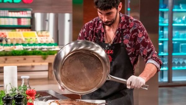 Álex se esforzó muchísimo pero cayó en el duelo con María. (Foto: RTVE)