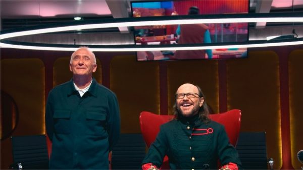 Santiago Segura y Deltell en el nuevo programa de humor. (Foto: Amazon Prime)Video.