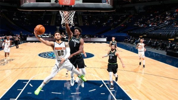 Timberwolves cayeron de nuevo en casa pese a dar la cara. (Foto: @