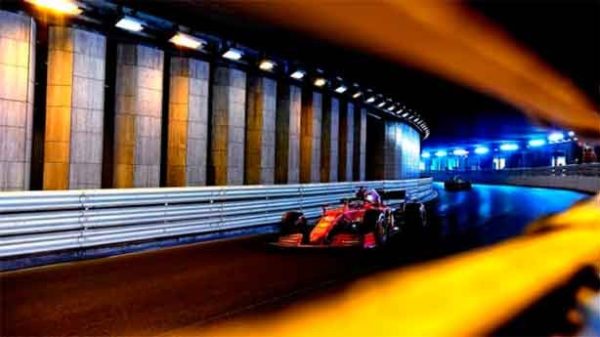 Espectacular arranque de los Ferrari. (Foto. Scuderia Ferrari)