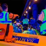 Un joven aficionado del Atlético de Madrid muere al golpearse la cabeza. (Foto: Telemadrid)