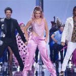 Los tres capitanes se animan a bailar con sus equipos. (Foto: RTVE)