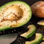 Aguacate para una rica y colorista ensalada. (Foto: Pixabay)
