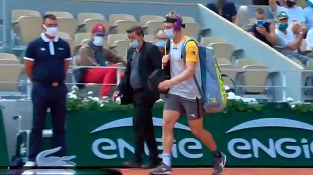 Davidovich no tuvo su mejor día en París. (Foto: @rolandgarros)