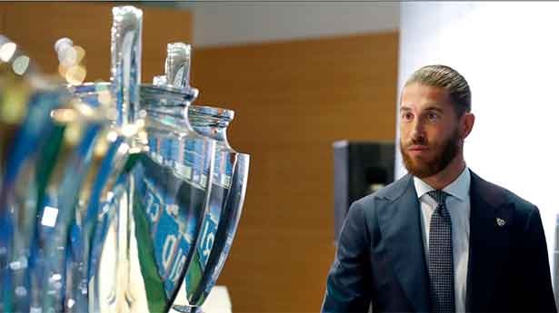 Todas las copas acompañaron a Sergio en su adiós. (Foto: @RealMadrid)