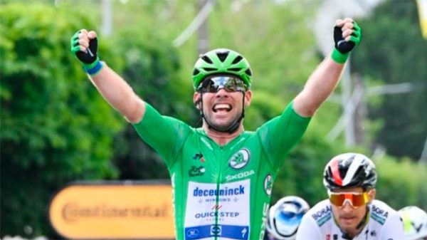 Cavendish ganó este jueves por tercera vez en Chateauroux. (Foto: @LeTour)