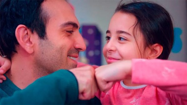 Padre e hija viven el momento más emotivo de sus vidas. (Foto: Antena 3)