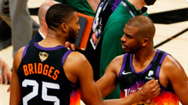 Otro paso al frente de los Suns hacia el anillo. (Foto: @Suns)