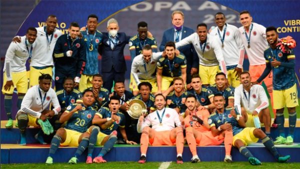 Colombia celebró su tercera plaza tras derrotar a Perú. (Foto: @CopaAmerica)