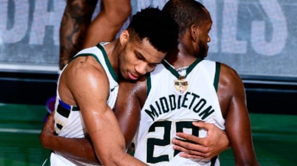 Los héroes de los Bucks. (Foto: @Bucks)