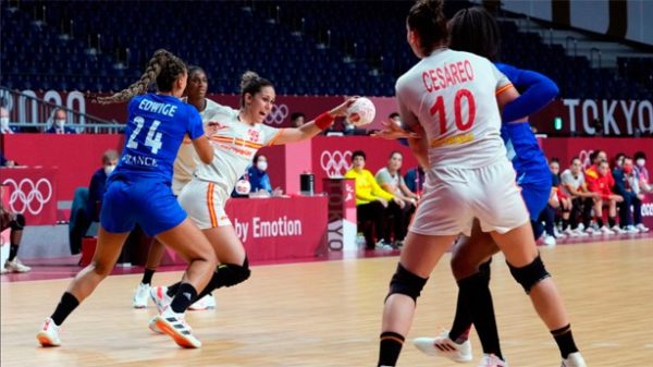 Partidazo de las Guerreras ante uno de sus "cocos"