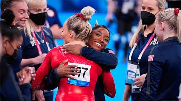 Una larga ovación en Tokio a su coraje personal. (Foto: @Simone_Biles)