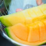 A estos trozos de melón les espera una preparación diferente. (Photo by AI FENG Hsiung on Unsplash)