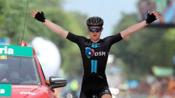 Emoción de Storer en su segundo triunfo de etapa. (Foto: 2LaVuelta)