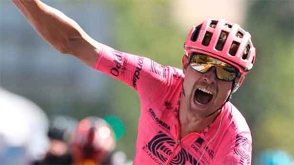 El todoterreno Magnus Cort sí dobla premio al esprint. (Foto: @LaVuelta)