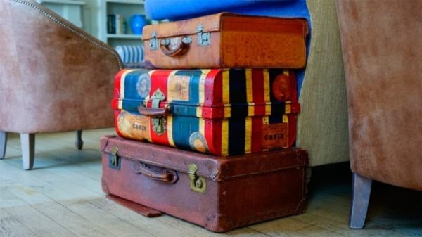 El hombre no necesita viajar para engrandecerse; en sí mismo lleva la inmensidad. (Foto: MikesPhotos/Pixabay)