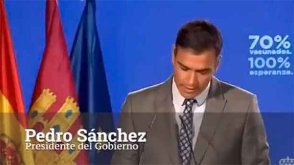 Severo golpe de las encuestas a Pedro Sánchez y al PSOE. (Foto: @sanchezcastejon)