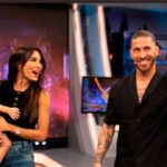 Sergio Ramos y uno de sus hijos le dieron la sorpresa a Pilar Rubio. (Foto: Antena 3)