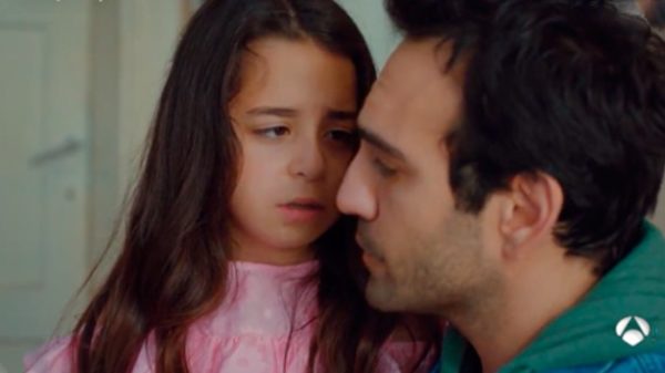 Öykü se llevó una buena reprimenda de su padre. (Foto: Antena 3)