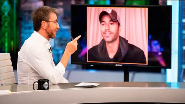 Visita virtual de Enrique Iglesias que recibió una sorpresa con su hermana Tamara. (Foto: El Hormiguero)