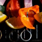 Hay casi tantas brochetas diferentes como ingredientes. (Foto: Photo by Daniel Hooper on Unsplash)