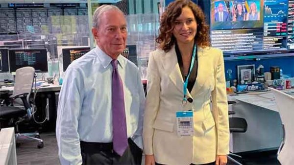 La presidenta en su encuentro en Nueva York con el CEO de Bloomberg