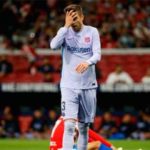 Desolación de Piqué tras el gol de Luiz Suárez. (Foto: Movistar)