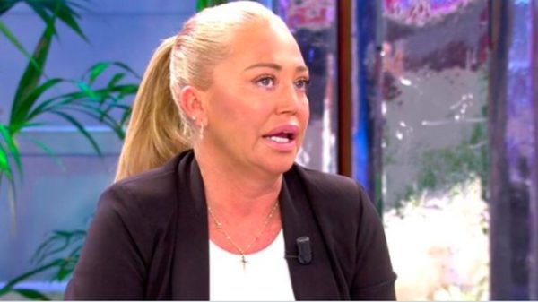 Belén Esteban regresó totalmente afónica de La Graciosa. (Foto: Telecinco)