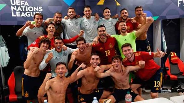 Una noche inolvidable para Ferran. (Foto: SeFútbol)