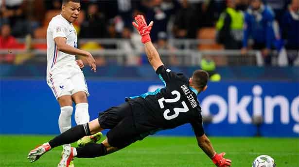 Francia ganó la UEFA Nations League con un gol muy polémico de Mbappé