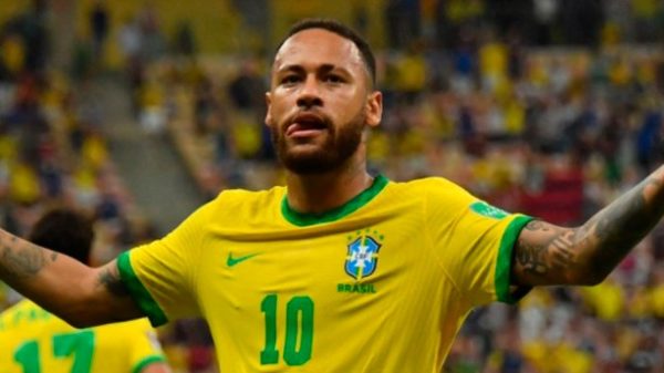 Neymar marcó en la abultada victoria de Brasil sobre Uruguay. (Foto: CONMEBOL)