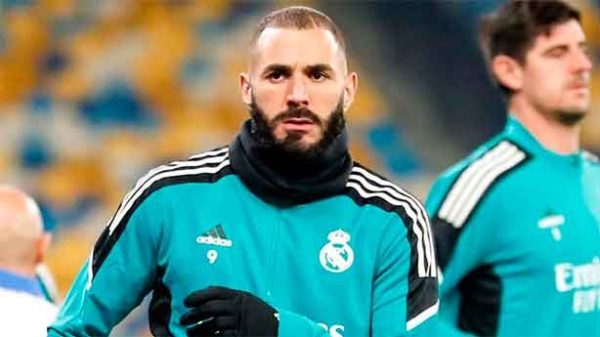 Noche crítica para Karim Benzema y Courtois. (Foto: @Benzema)